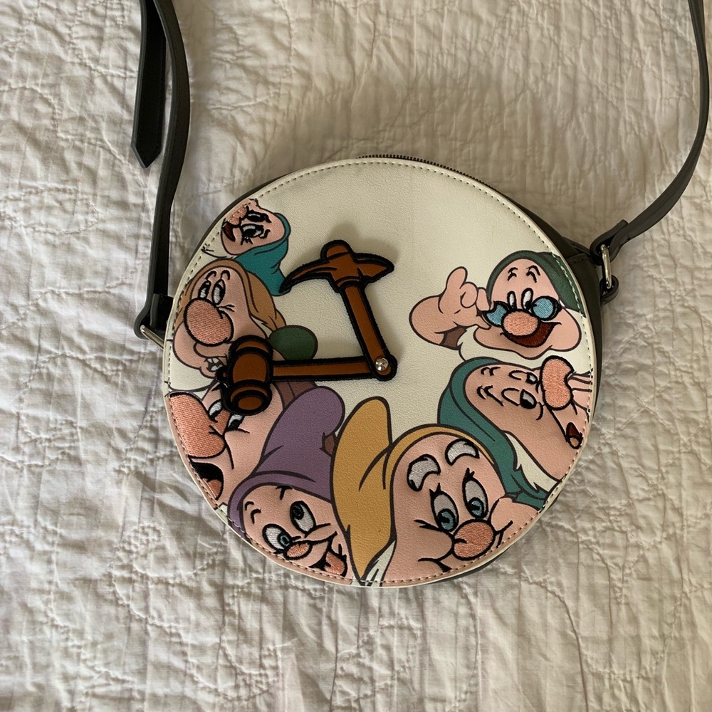 DANIELLE NICHOLE PURSE